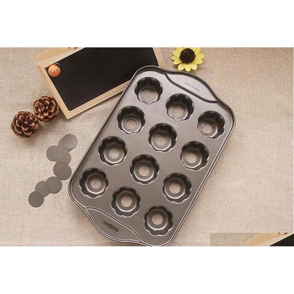 

nonstick flower shape pan, 12 cavity, removable bases oasg2