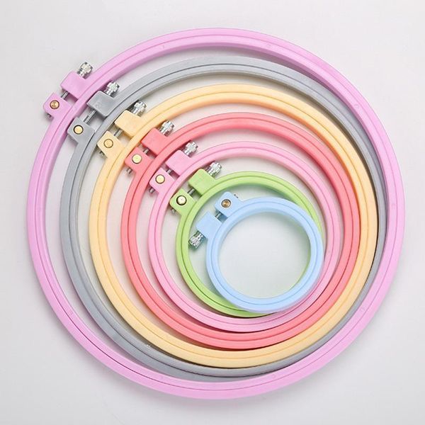 

special plastic frame for embroidery with random colors hand sewing accessories embroidered hoop circles embroidery frame ring1, Black