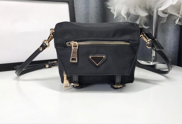 

2020 ladies mini crossbody bag fashion classic shoulder bag ladies zipper flap buckle crossbody bag, Black;red