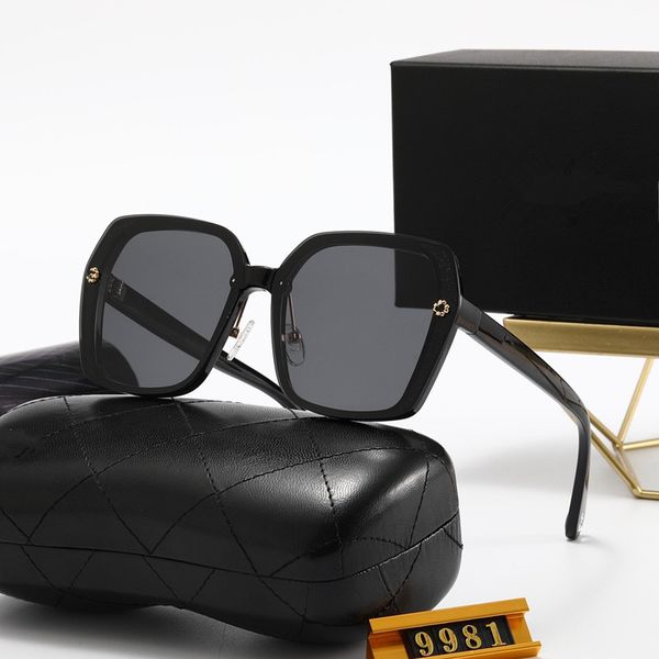 

2021 men sunglasses attitude sunglass gold frame square metal frame vintage style outdoor design classical model with box, White;black