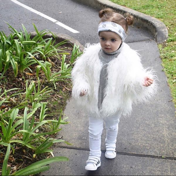 Outono Casacos de Pele de Inverno para Meninas Princesa Casaco Cachoeira Bebé Faux Pele Casaco de Pele Moda Kids Casacos Crianças Outerwear LJ201125