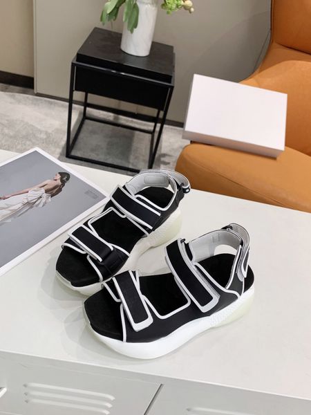 

summer 2020 new thick soled daddy shoes, muffin sandals, women's versatile leather roman slope heel beach shoes, Black
