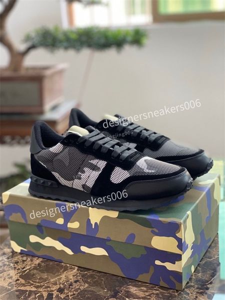 

2021 designers camouflage casual shoes suede leather studded rock man women sneakers fashion stripe rubber canvas lace up flat trainers dres, Black