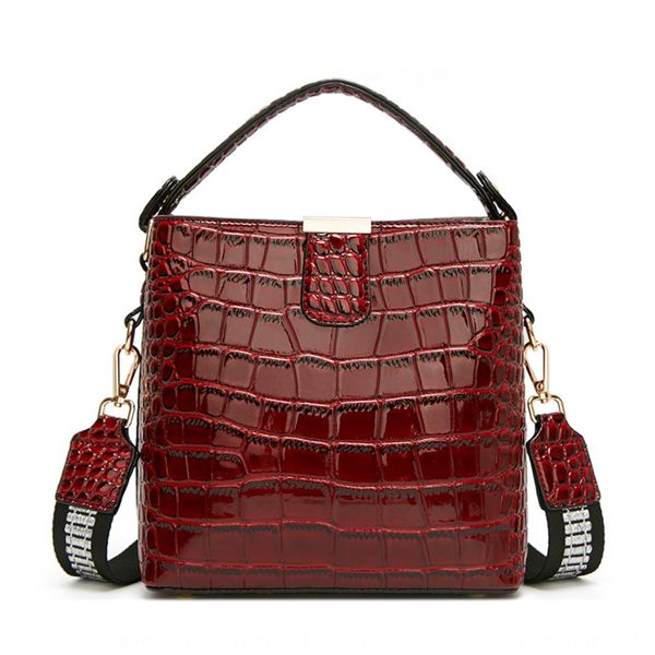 

2020 summer and autumn new women's hand handbagcrocodile pattern handbag shoulder crossbody casual bucket women's bag lapsv