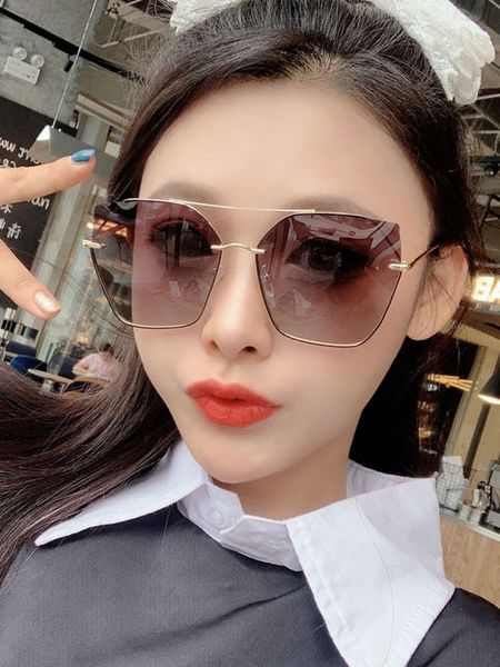 

polarized new women's sunglasses anti ultraviolet sunglasses in 2020, White;black