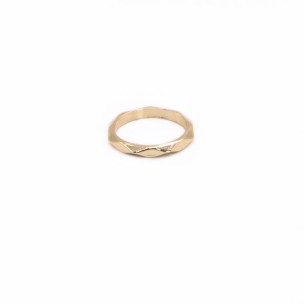 Flacher Ring mit gewellter Oberfläche, unregelmäßiger Abschnitt, modischer Stil, Umweltschutzmaterial, Gold, Silber, Rose, drei Farben optional