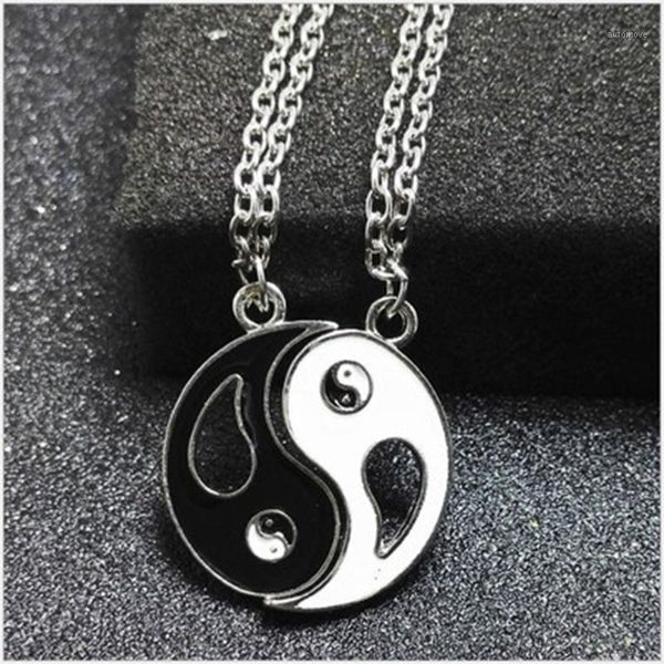 

new friends pendant necklace yin yang tai chi gossip stitching set black white couple pair chain necklace men's gift1, Silver