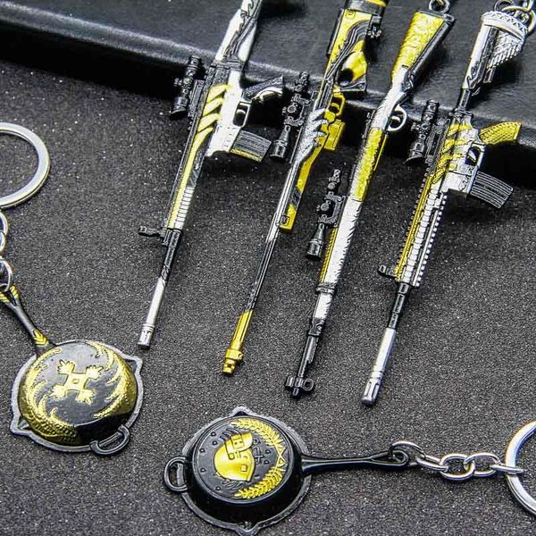 

new playerunknown's battlegrounds key chain pendant eat chicken metal game peripheral gun weapon model 98k key chain model