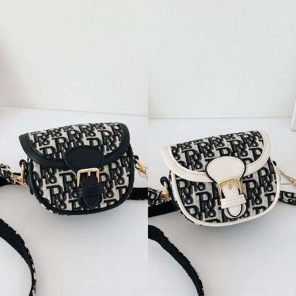 

0geoq autumn and winter new style autumn and winter bread new foreign style fashion show mini girl children's one shoulder messenger ba, White