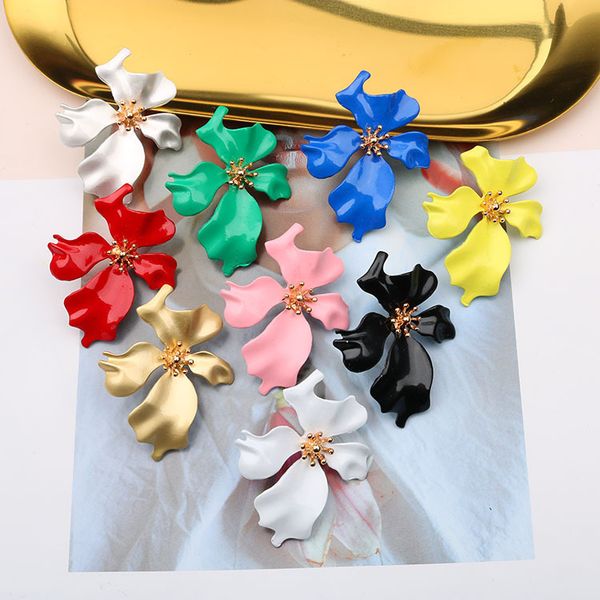 

2020 designer French elegant personality temperament fashion exaggerated large flower earrings earrings earrings personality super fairy