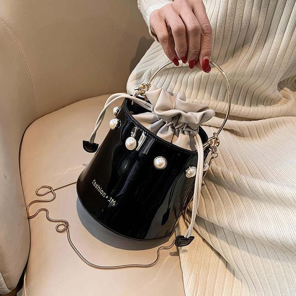 

net red small bag handbag 2020 new korean version of the ins patent leather shoulder bag fashion super fire bucket