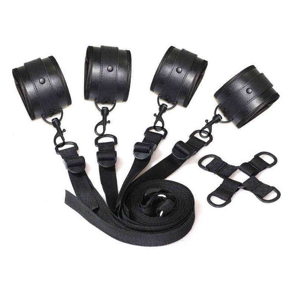 NXY SM Bondage Preto Put Handcuffs Couro BDSM Sexo Kit Slave Fetiche Bedroom Sexo Sexo Apenas Buffs Restrição Set Brinquedos Para Um Par 1216