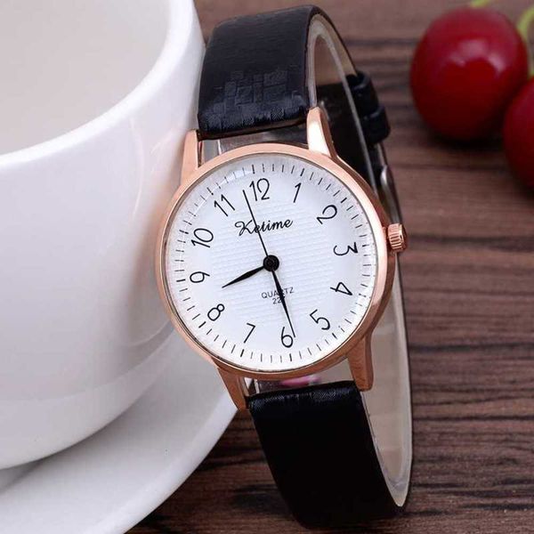 

selling new belt watch in 2019 women's classic fashion women's quartz watch, Slivery;brown