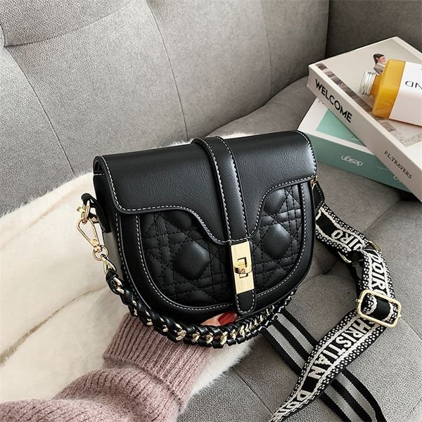 

2022 factory wholesale new women's messenger bag single bag small fragrant wind ling lattice embroidered thread texture wide shoulder b