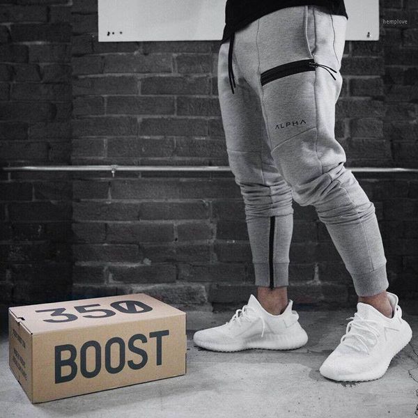 

2018 autumn new men fitness sweatpants male gyms bodybuilding workout cotton trousers casual joggers sportswear pencil pants1, Black