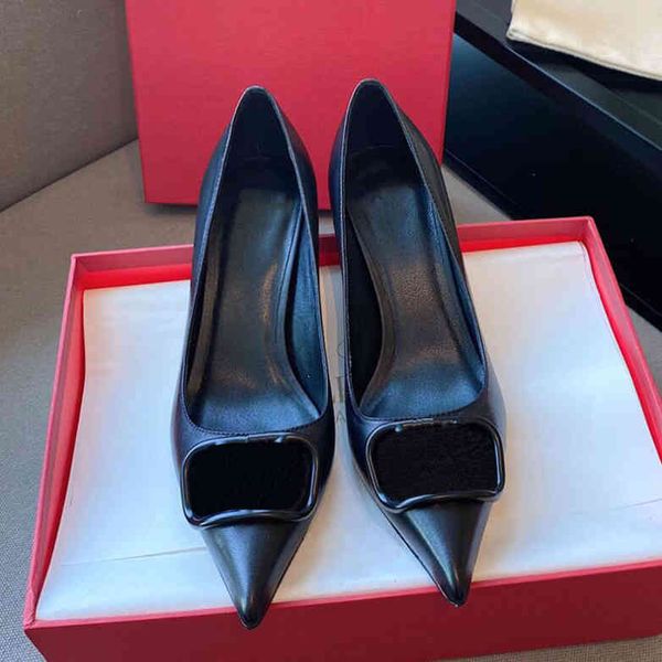 

luxury desinger women thin heels all-match temperament metal v buckle french pointed single shoes shallow mouth pumps, Black