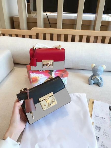 

buckle chain locks printing small hand spell the crust from the canvas cover of the bill of lading shoulder his female bag, 2020