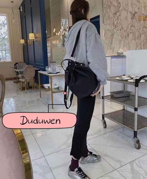 

31x25x16cm c fashion nylon bag classic backpack makeup fashion school or street packpack vip item school bag211y