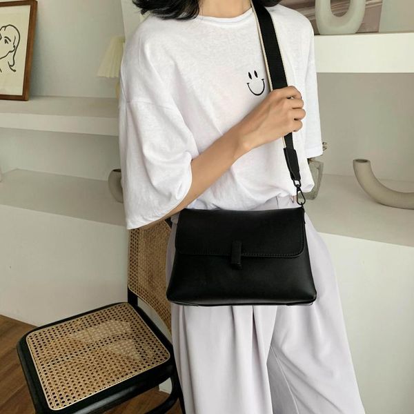 

2021 new women's bag wide shoulder belt fashion simple leisure small square bag summer single shoulder messenger