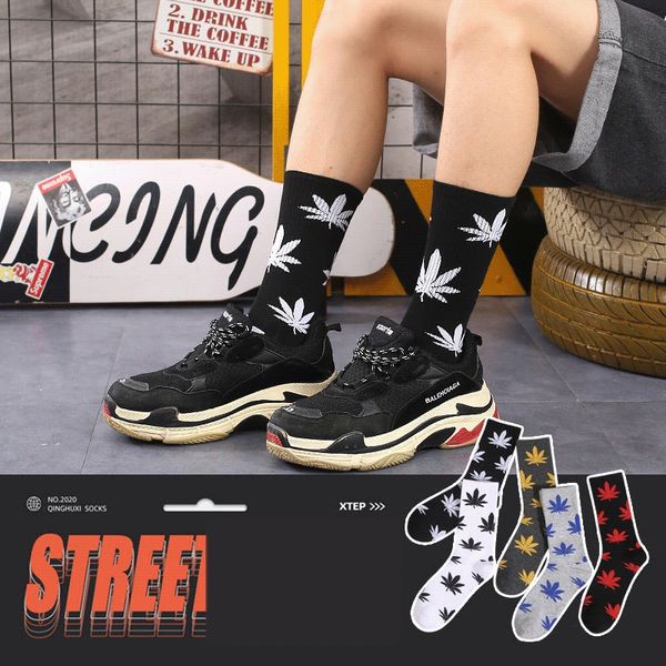 

men's fashion basketball cotton men's fashion brand street maple leaf socks autumn winter cotton stockings hip hop basketball sock, Black