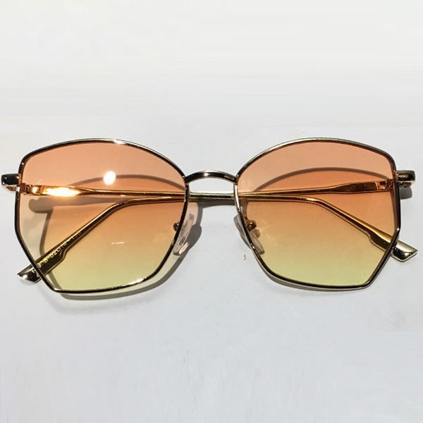 

fashionable sunglasses children's anti ultraviolet sunshade baby sun shading tide leisure holiday boys' glasses, White;black