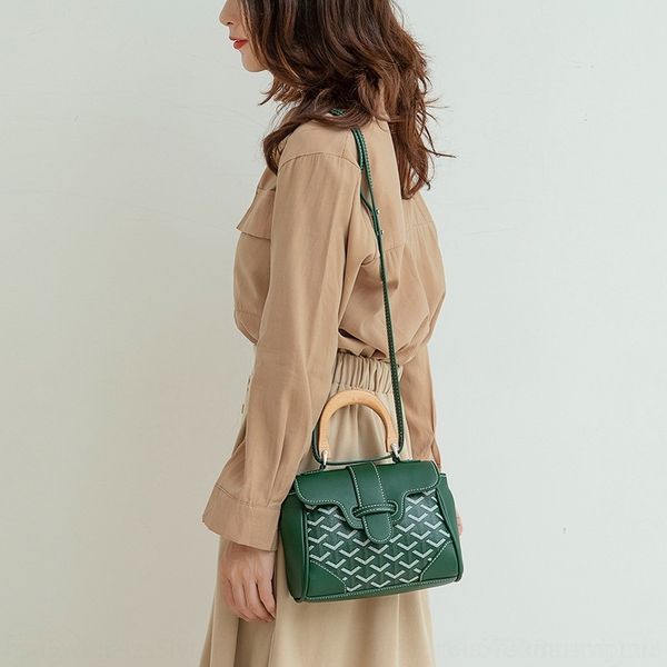 

kats 2020 new texture chain messenger bag french niche shoulder bag square tide ins small wild messenger chain bag