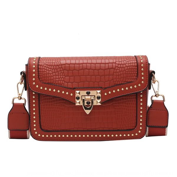 

2020 new alligator embossed with rivet lock messenger with wide belt and small square for women small square shoulder bag shoulder bag sooue