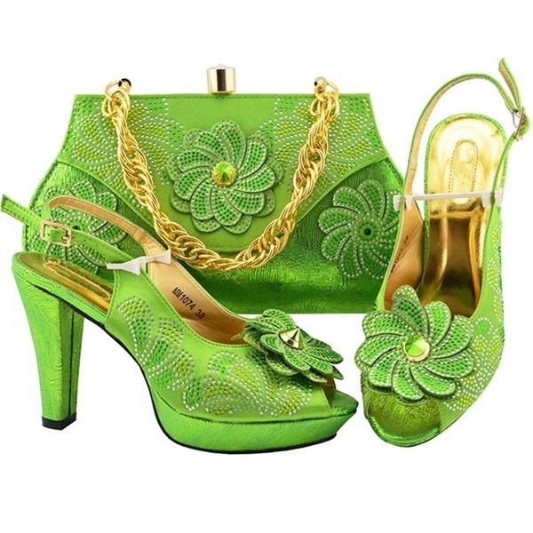 

подошва новой мода женщина клинья красная и мешок, чтобы он совпадал итальянские качества обуви с согласующей сумкой для партии высоких кабл, Black