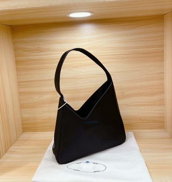 

2020 women's fashion designer's handbags shoulder bags irregular shape causual style solid black pd20101401