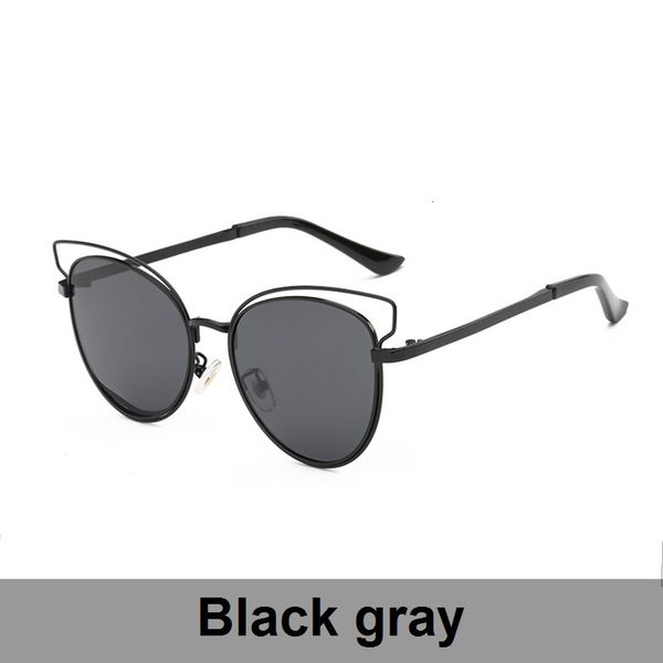 

2021 new fashion sunglasses women designer sun glasses for ladies vintage mirror female holiday traveling eyewear shade wd0715 82ya, White;black