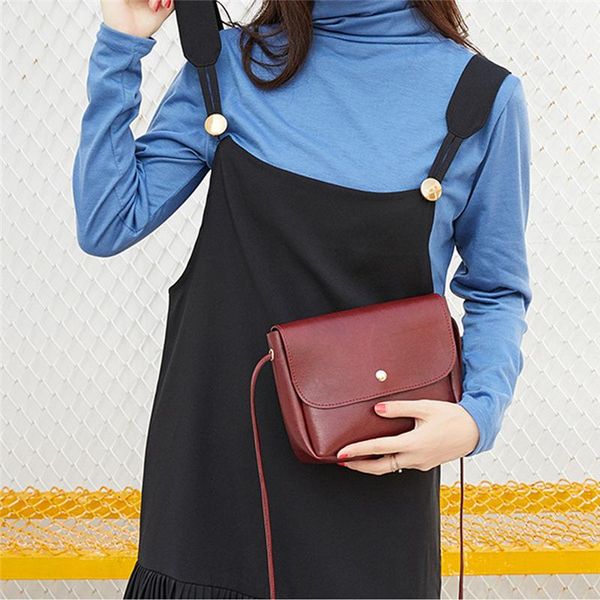 

vintage leather shoulder bag college wind oil skin small square bag fashion simple small wild fresh shoulder