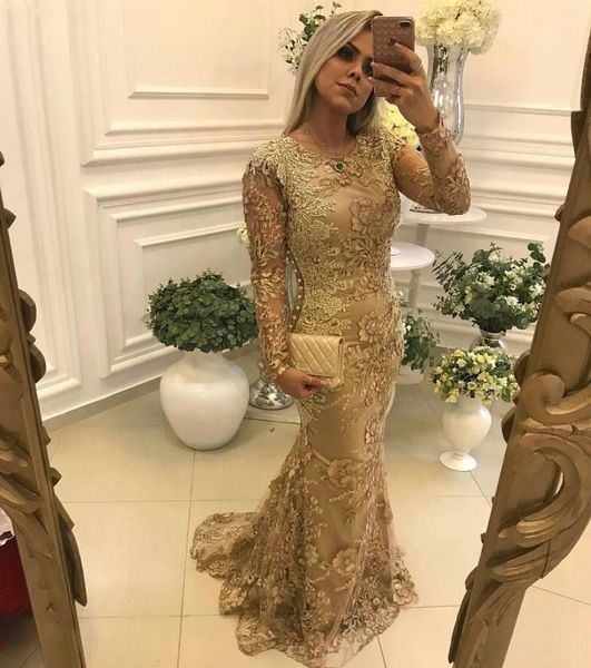 Elegante Gold Sereia Lace Vestidos de Noite Formal para mulheres 2022 mangas compridas Grupo de tripulação festa de celebridade vestidos de noite pérolas frisadas vestido de baile especial ocasião desgaste