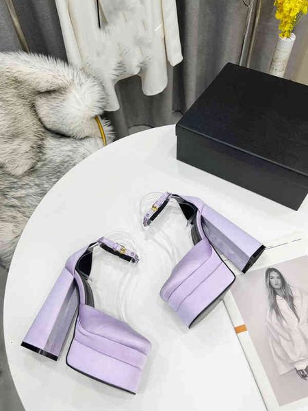 

platform medus aevi pumps sandals satin pumps feature a bold block heel, Black