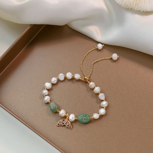 

baroque pearl bracelet braceletstrawberry braceletpowder strawberry crystal bracelet high sense french minority design beauty fishtail perso, Golden;silver