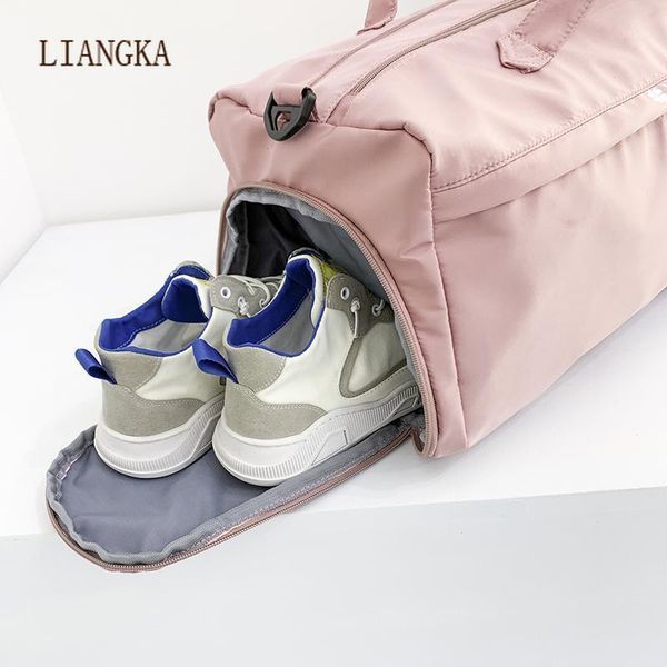 

2020 fashion large capacity sport training gym bag outdoor sport training gym bag waterproof women fitness for shoe travel y1