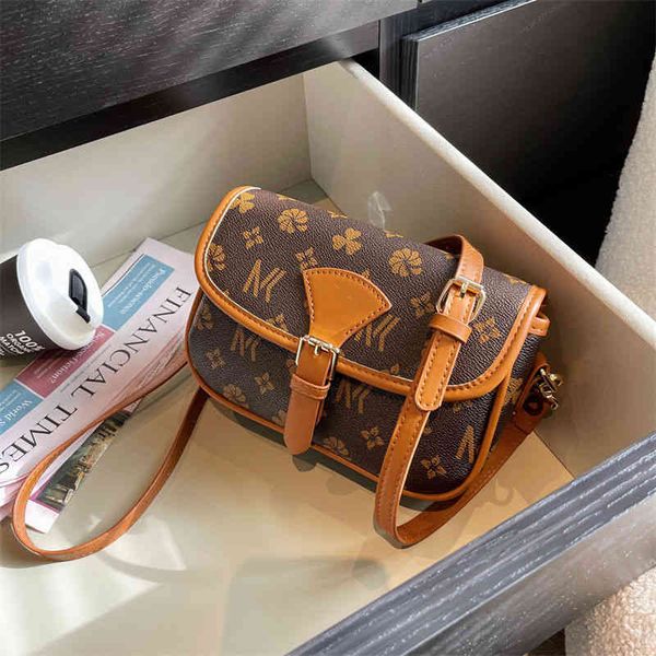 

2022 factory wholesale women's single shoulder fashion high texture ins retro small square bag single shoulder messenger bag f7pa