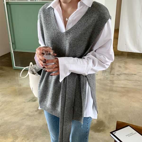 

women's vests koreans fashion v collar kintting sleeveless vest with belt loose large size pullover autumn tide all-match, Black;white