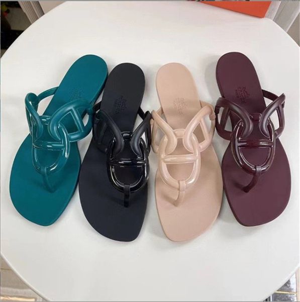 Verão Novo Designer Fashion Marca Flats Sandálias Mulheres Chinelos Flip Flops Shoes Plus Grande Tamanho 35-41 Meninas Sapatos Senhoras Praia Sapatos