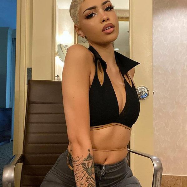 

2021 western women hollowed crop halter collar stylish tieback bare midriff blouse, White