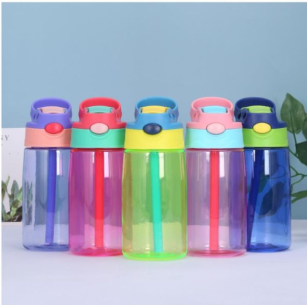 Bottiglia d'acqua per bambini da 17 once Tazza Sippy per bambini carina per bambini Bottiglia d'acqua in plastica per bambini per ragazze e ragazzi Tazza da viaggio con coperchi