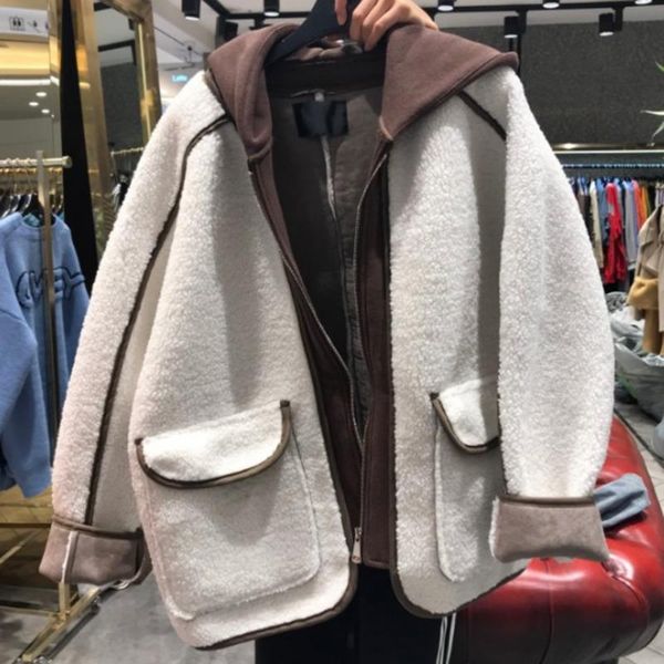 

ewq] 2020 зимняя женщина новая с длинным рукавами кашемировые свободные сращивания минималистский капюшон кардиган топ ламбфур пальто 8q635, Black;brown