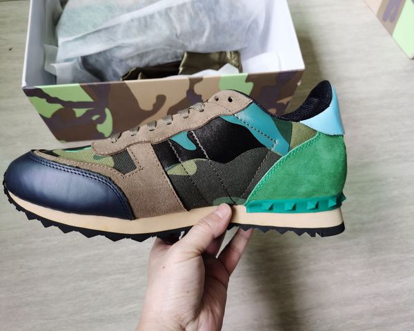 

2021 new women and men casual shoes camouflage genuine leather lace up couple shoes rivets flat sport boot, Black