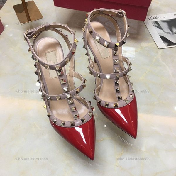 

2021 progettista spike heels, red leather rivet sandals, lusso women's nail strap shoes, with high heels, Black