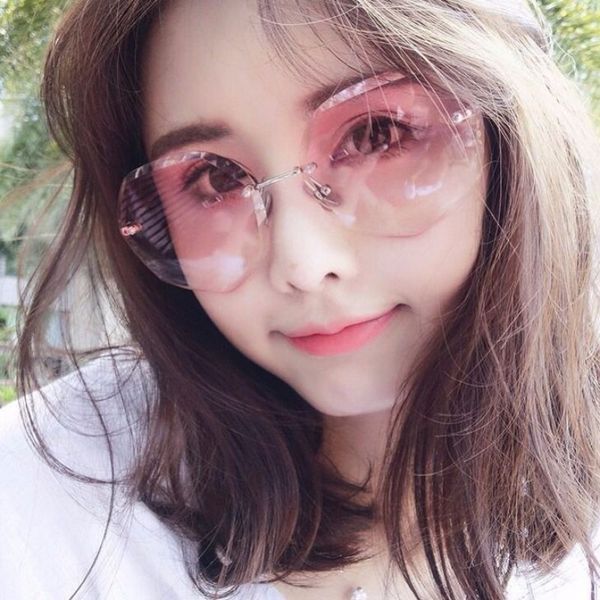 

female korean personality round face gradient sunglasses polygonal trimming lenses fashion anti uv glasses, White;black