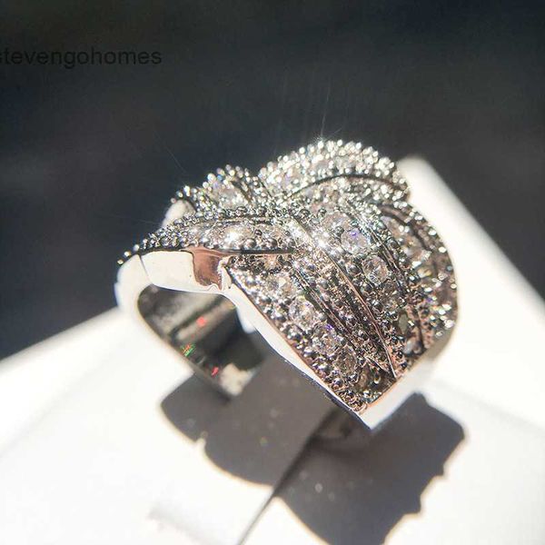 

ring, ultra polished zircon inlaid noble and with elegant temperament, seiko color ring, Silver