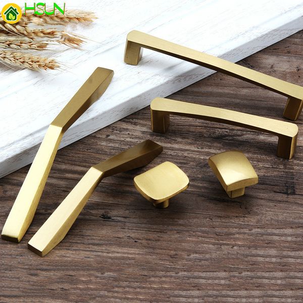 

2 pcss gold brass kitchen cabinet handles cupboard door pulls drawer/dresser knobs european fashion furniture handle hardware