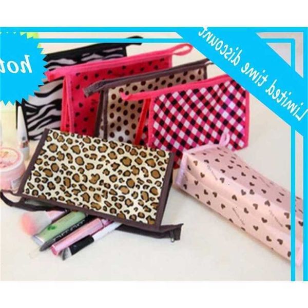 

20pcs cosmetic women polyester leopard love printing zipper makeup ladies travel wash bags outdoor