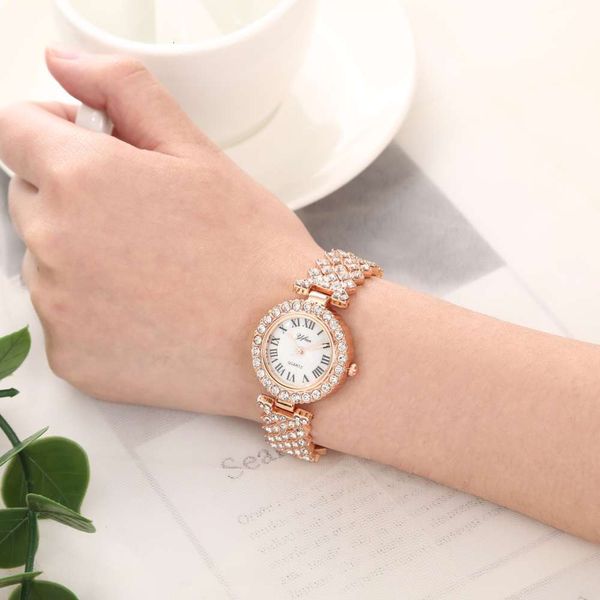 

diamond new fashion small fragrance full 2020 bracelet watch simple roman scale elegant lady luxury watch xlkzwf46, Slivery;brown