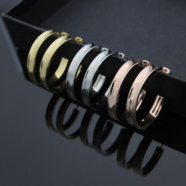 

titanium steel jewelry wholesale t trumpet c-shaped stud women's large c groove earrings, Silver