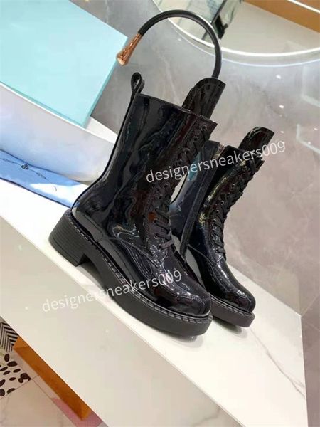

2021 new luxury designer lovers casual shoes comfortable trend speed sneakers solid color series, Black